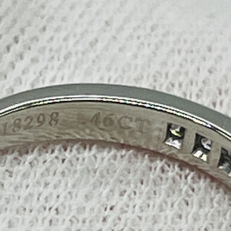 内側の刻印 .46CT